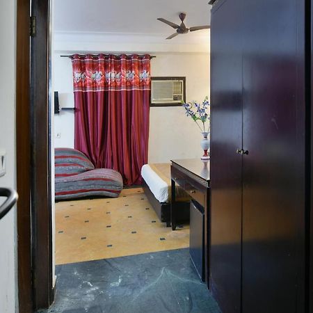 Hotel Revels By A1Rooms Nueva Delhi Exterior foto