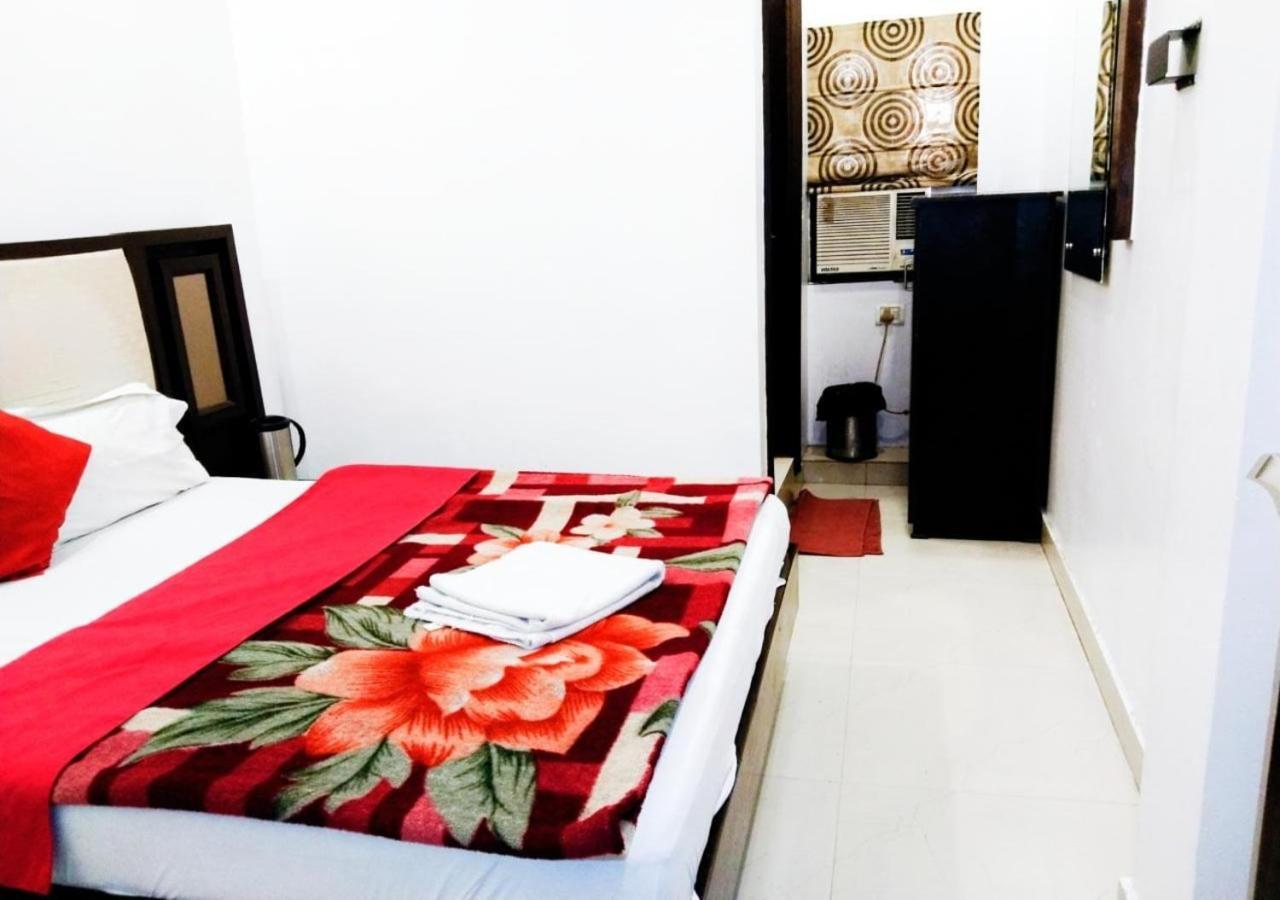 Hotel Revels By A1Rooms Nueva Delhi Exterior foto