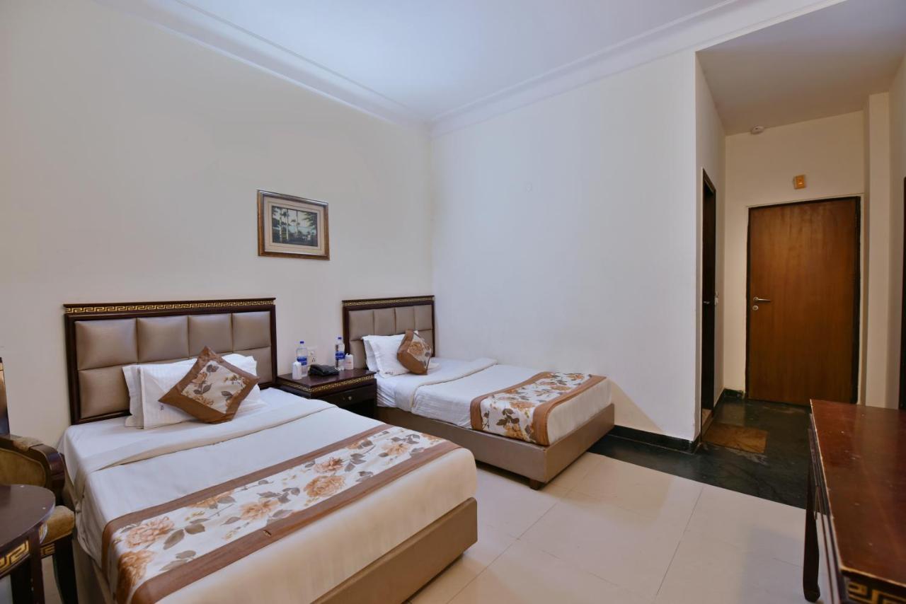 Hotel Revels By A1Rooms Nueva Delhi Exterior foto