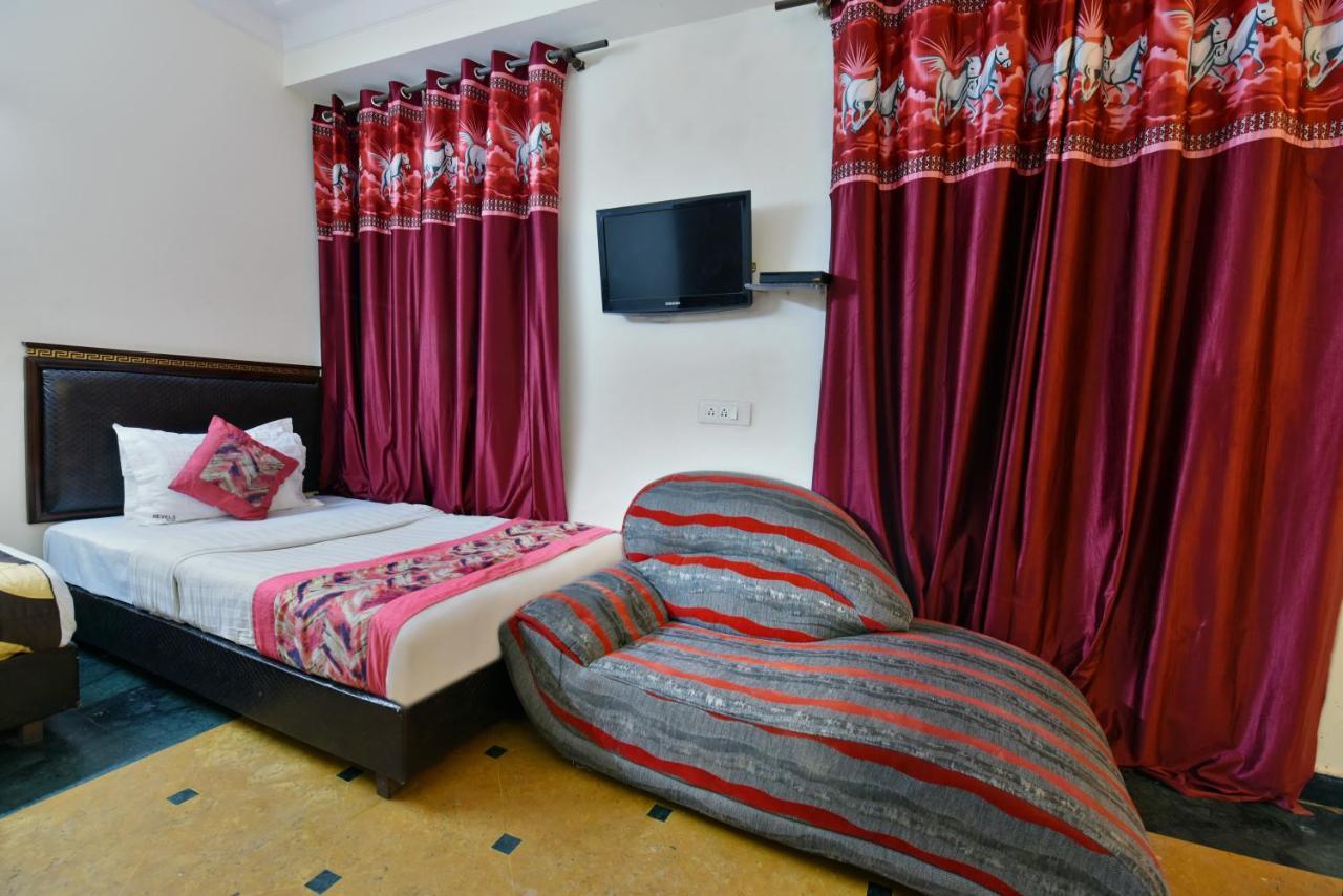 Hotel Revels By A1Rooms Nueva Delhi Exterior foto