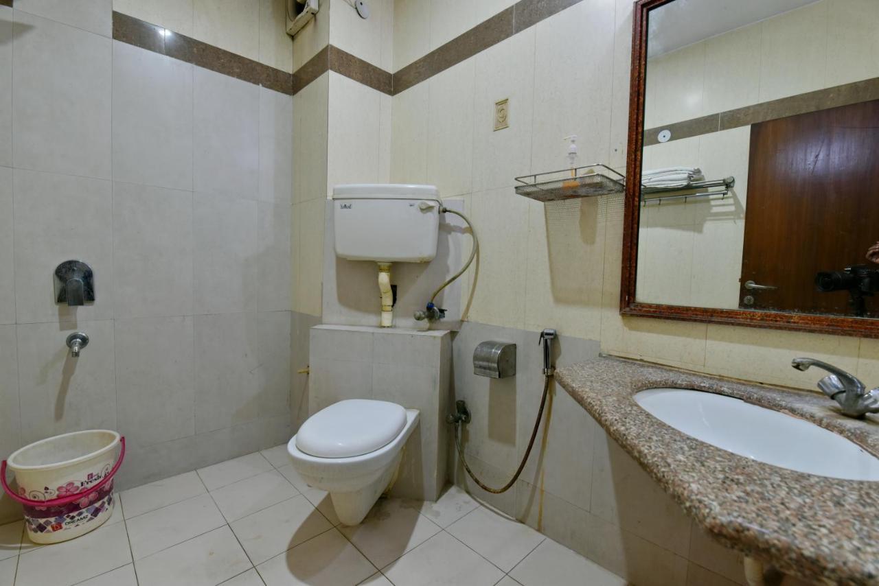 Hotel Revels By A1Rooms Nueva Delhi Exterior foto