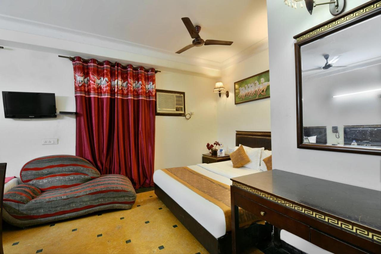 Hotel Revels By A1Rooms Nueva Delhi Exterior foto